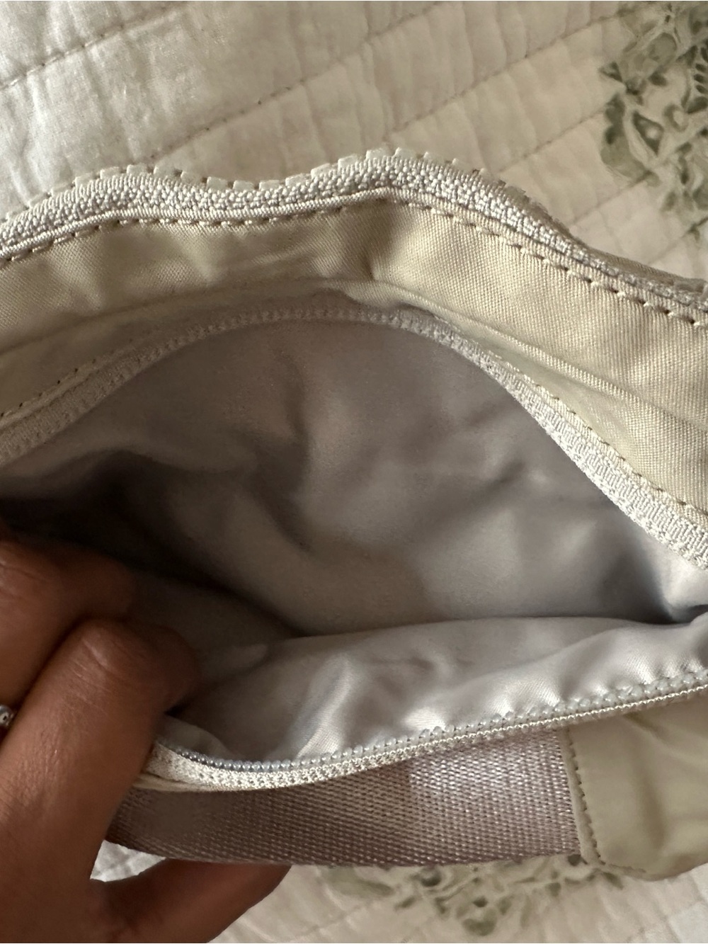 lululemon athletica Men's Taupe Waist/Crossbody Bag - Picture 4 of 5